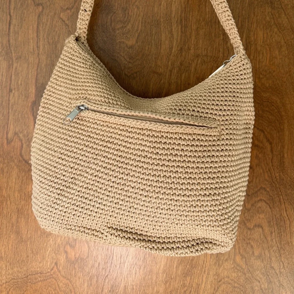 The Sak Crochet Tan Zip Hobo Shoulder Bag Purse Boho Beachy Relaxed Natural